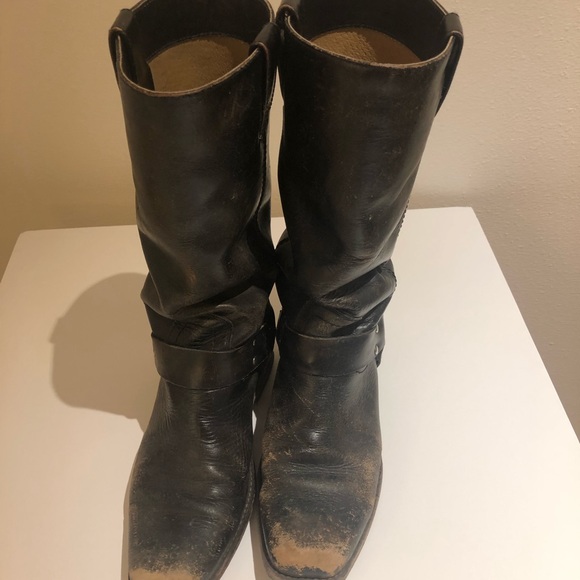 Women’s Frye Boots - Picture 3 of 8